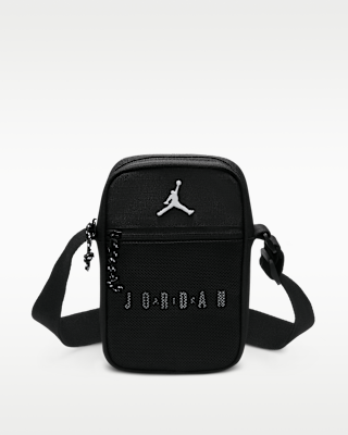 Jordan ブラック バックパック Jordan Blacktop Festival Bag (1.4L). Nike.com